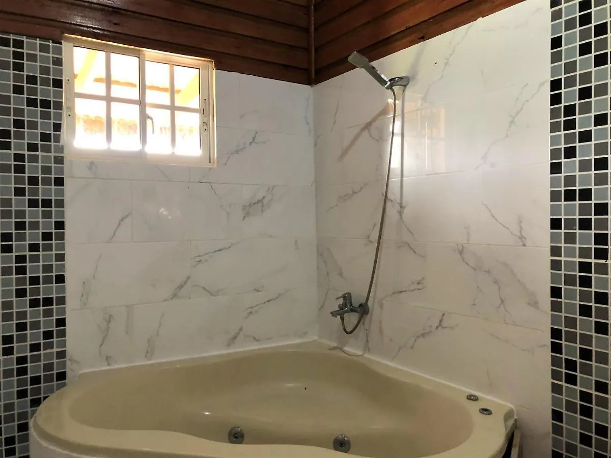Green Sierra Villa: Luxury Countryside Retreat for 16 Jarabacoa